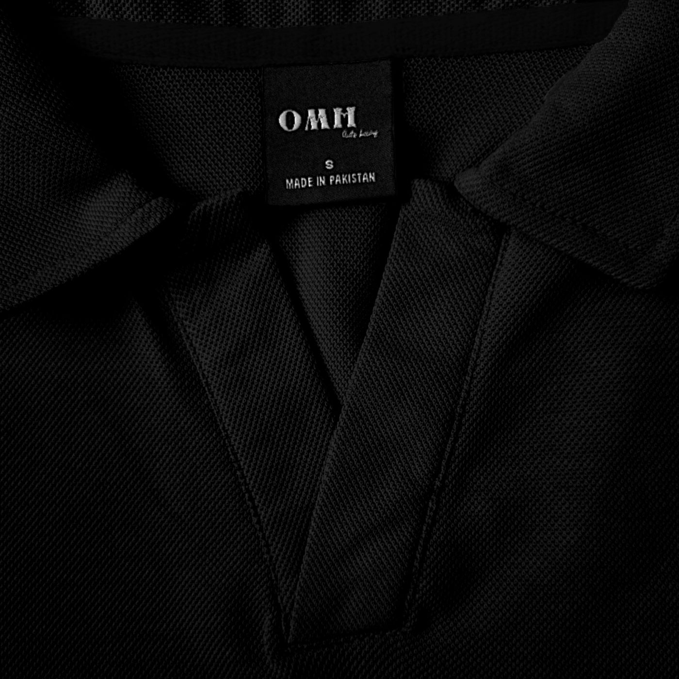 BLACK JOHNNY COLLAR POLO